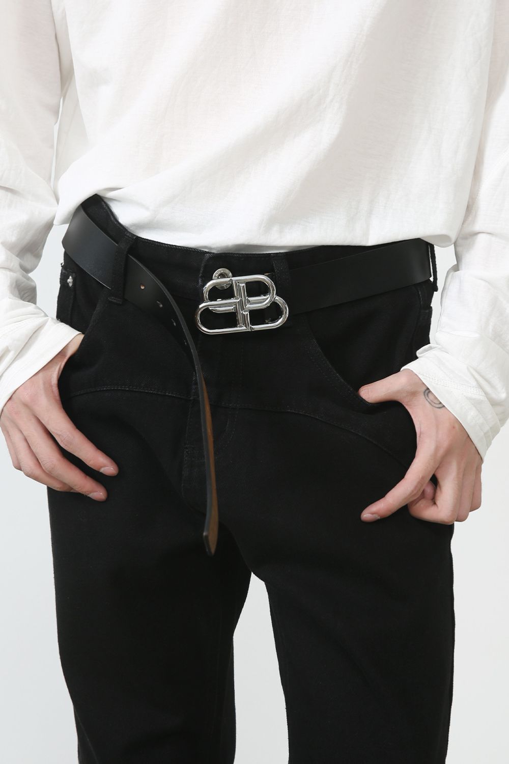 Men's Mid Rise Jeans with Pockets